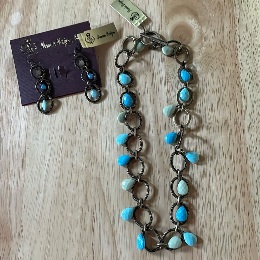 Vintage Never worn toggle necklace & fishhook earrings are blues & sage green - Picture 1 of 3